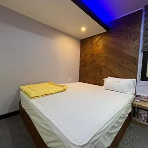 Maldives & Hotel Busan